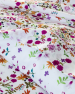 Flaches Bettlaken 240x310 + Kissenbezüge kleine bunte Blumen 100% Baumwolle