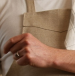 Bib apron in 100% natural linen 100 cm wide x 110 cm high + large pocket