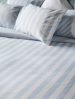 Housse couette + taie 65x65 cm 100% coton lignes bleues/blanches